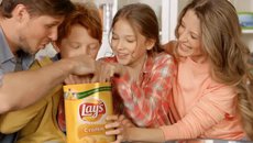 LAYS "HAPPY FAMILY"